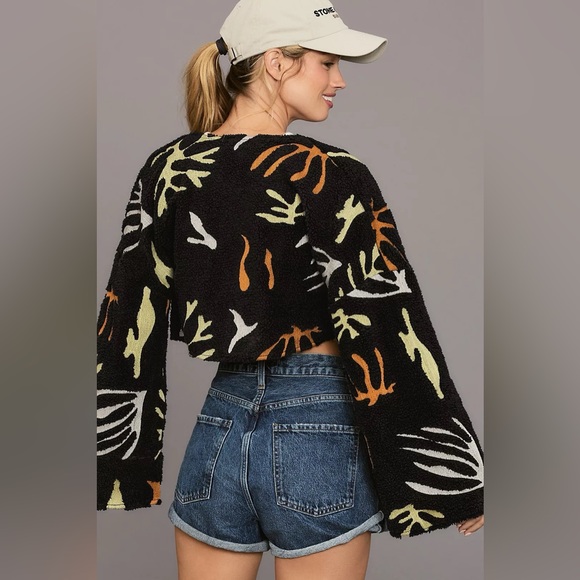 NWT Pilcro Anthropologie Embroidered Faux Fur Shrug, One Size - Picture 2 of 15